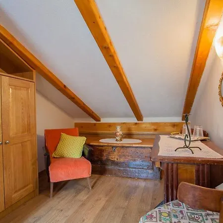 Kastelan Gasthof Cres