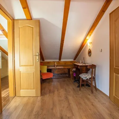 Kastelan Pensión Cres