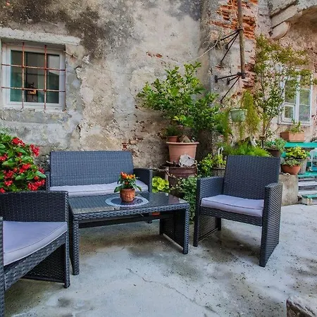 Pensjonat Kastelan Cres