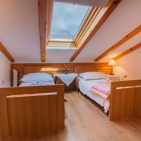 Kastelan Guest house